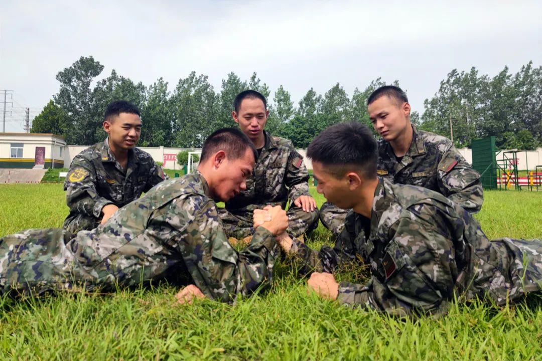 篮球运动中如何确定伤情，从实战出发的全面指南 打篮球怎么确定伤情