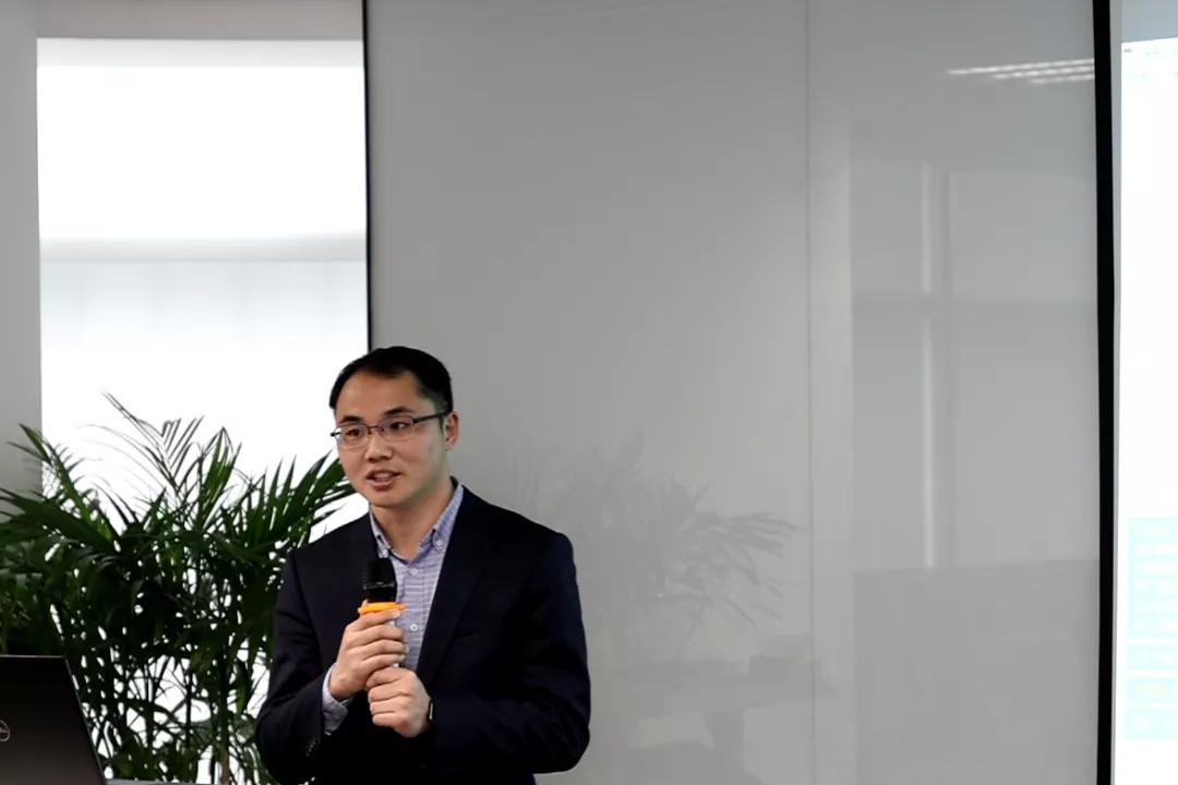 大佬们的智慧，全球基金系统的战略布局 大佬都在布局基金系统