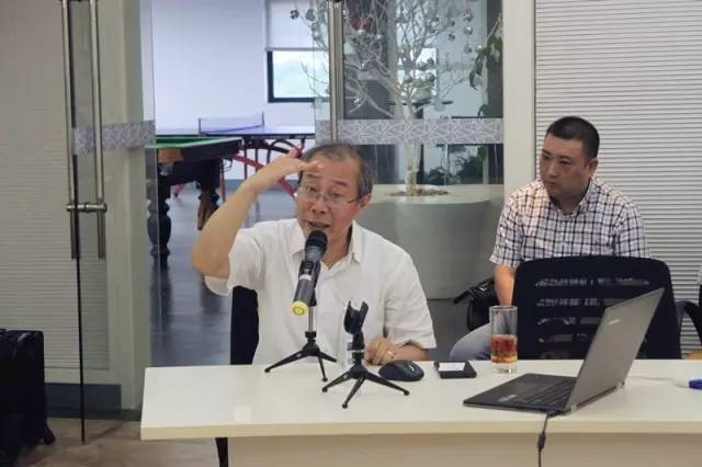 解析013338基金股吧，国际时事背景下的投资策略与市场动态 013338基金股吧